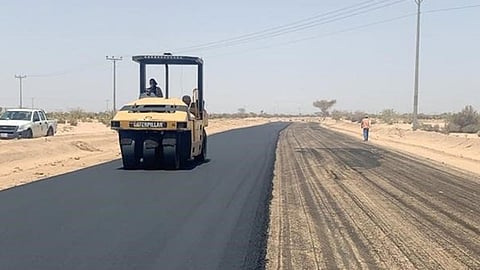 بالصور.. صيانة وتأهيل 55 شارعًا بالطائف وضواحيها