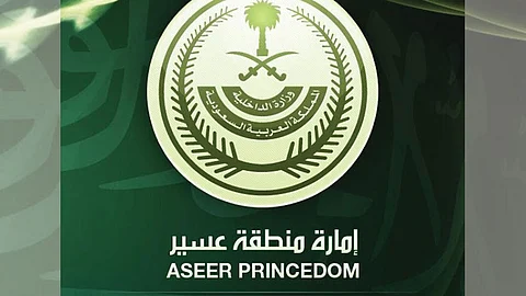 بالصور.. كتب رقم جواله على الجدران.. أمير عسير يوجه بضبط مخالف للذوق العام