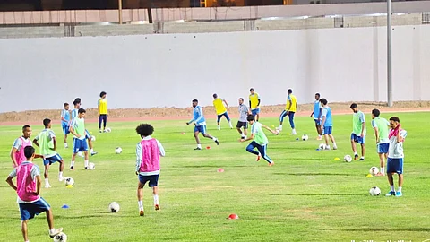 فيروس كورونا.. ضمك يلتزم الصمت بشأن إصابة 9 من لاعبيه