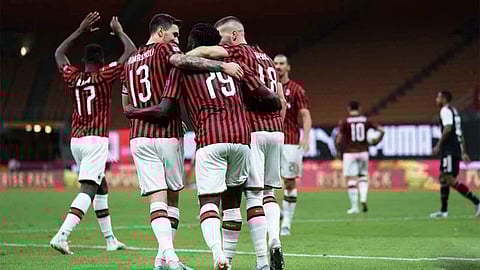 ميلان يعود من بعيد ويهزم يوفنتوس 4/2 ويحرمه من الابتعاد بصدارة الدوري الإيطالي