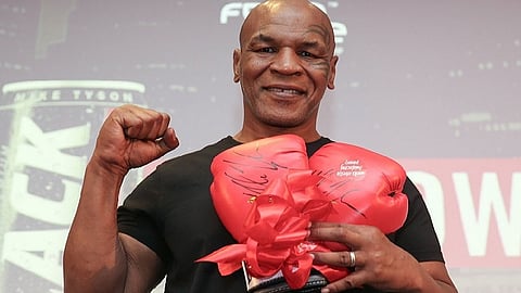 الأمريكي تايسون أسطورة الملاكمة يكشف عن جذوره الجينية ويؤكد استغرابه