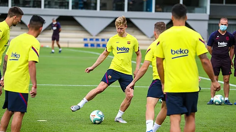 برشلونة يطير إلى بلد الوليد لمطاردة غريمه ريال مدريد