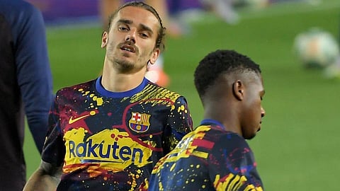 برشلونة يكشف طبيعة إصابة جريزمان وموعد عودته إلى الملاعب