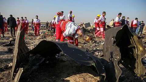 أوكرانيا ترفض فرضية الخطأ البشري.. وتدعو إلى تحقيق جنائي في إسقاط طائرتها بإيران