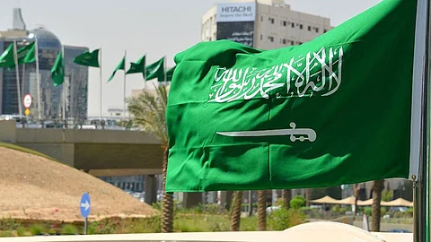 السعودية تُصنف ستة أسماء بارزة قدمت تسهيلات ودعمًا ماليًّا لصالح تنظيم داعش