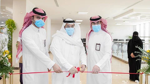 بالصور.. أمين الجوف يدشن المركز الإعلامي بأمانة المنطقة