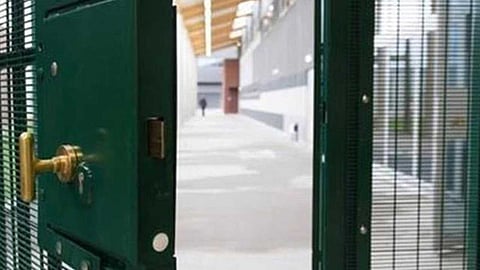 إطلاق سراح 302 سجين مستفيدين من العفو الملكي