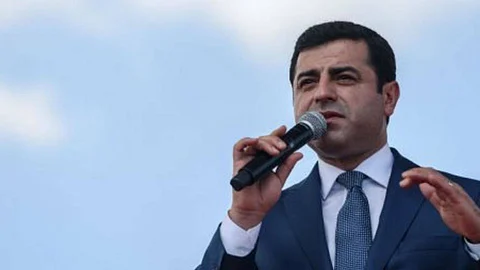 رئيس سابق لحزب تركي: حكومة العدالة والتنمية ستختفي.. والنظام الاستبدادي لن يكون فعالًا في الانتخابات