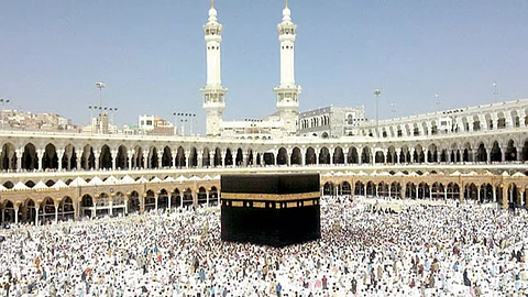 الحجاج يبدؤون إجراءات العزل المنزلي لمدة 7 أيام