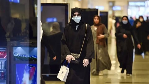 هل يُغني «النقاب» عن الكمامة للوقاية من كورونا؟.. «الصحة» تجيب