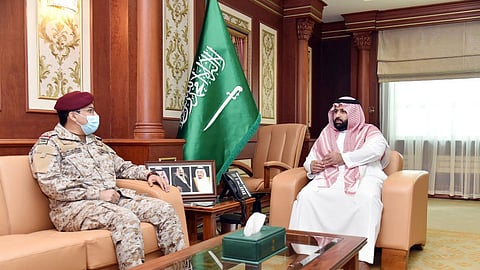 بالصور .. نائب أمير منطقة جازان يستقبل قائدي قوة جازان المعين والسابق