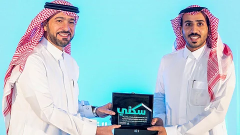 وزير الإسكان يدشّن خدمة «التصاميم الهندسية» ضمن خيار «البناء الذاتي» عبر تطبيق «سكني»
