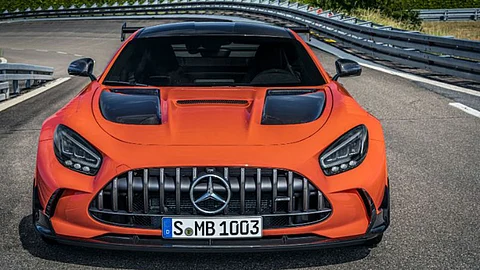 سعر مرسيدس AMG GT Black Series 2021 أغلى من سيارتين GTR