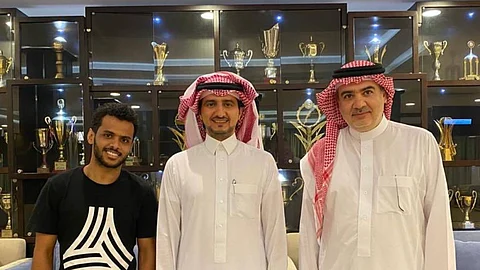 «بغلف» كلمة السر في إسدال الستار على صفقة عسيري
