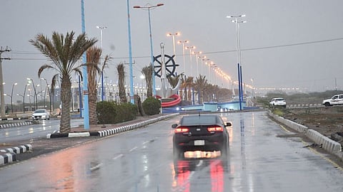 تحذيرات جديدة من مدني جازان: استمرار مخاطر التقلبات الجوية