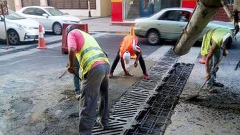 بالصور.. أمانة مكة تنفذ 3 مهام خدمية يتصدرها تأمين وجبات الحجاج