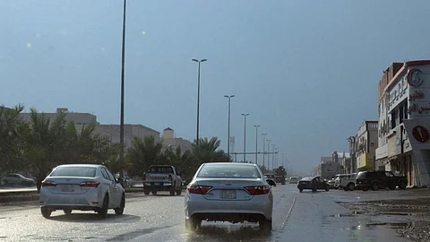 «الأرصاد»: أمطار متوسطة إلى غزيرة وأتربة مثارة على المدينة المنورة