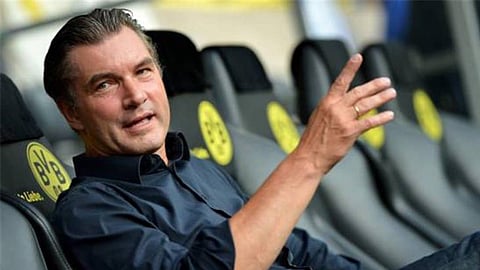 مدير الكرة بـ«دورتموند» لرئيس بايرن ميونخ: تعليقاتك متغطرسة