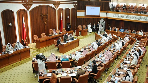 البحرين تدعو الدول العربية إلى وقف السياحة والحركة الاقتصادية مع تركيا