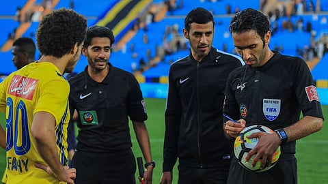 الشمراني يدير موقعة الاتحاد ضد أبها.. وصافرة الحنفوش حاضرة في «الجوهرة»