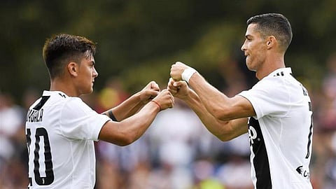 رونالدو يقترب.. ساري يكشف موقف ديبالا من موقعة ليون