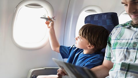 نصائح مهمة لحماية الأطفال والرضّع من ارتفاع ضغط الهواء أثناء الطيران