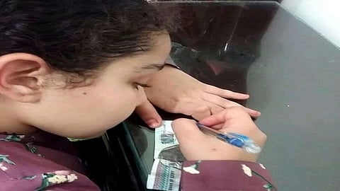 بالصور.. طفلة مصرية تتبرع بمدخراتها لضحايا بيروت: «أنتوا أهم»