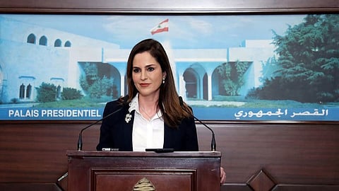 تداعيات انفجار مرفأ بيروت.. استقالة وزيرة الإعلام من حكومة حسان دياب