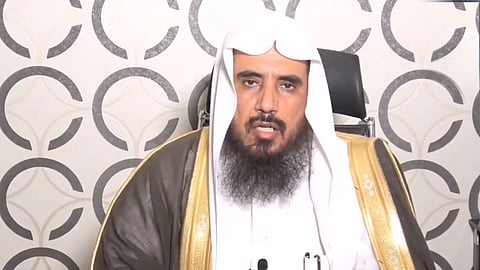 بالفيديو..«الخثلان» يوضح حكم لبس الكمامة أثناء الصلاة