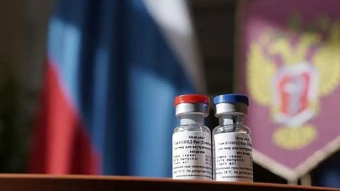 تحذيرات من لقاح كورونا الروسي على الأعمار السنية تحت 18 وفوق 60 عامًا