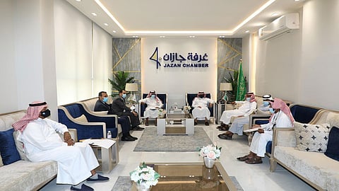 بحث برامج وأنشطة.. تفاصيل اجتماع اللجنة السياحية بغرفة جازان