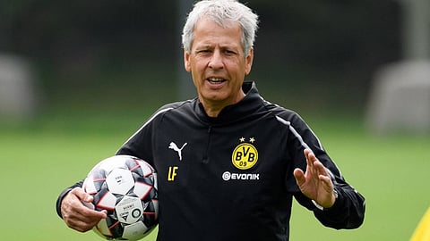 مدرب دورتموند: تدريب الشباب في الفريق أشبه بالعمل في المدرسة