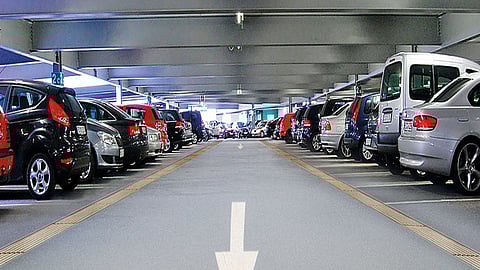 أمانة الرياض: بدء مرحلة تأهيل الشركات للمنافسة على مشروع مواقف السيارات بمنطقة العليّا