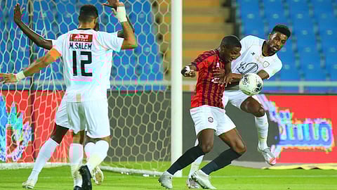 الرائد يقلب الطاولة على الشباب ويفوز بثنائية