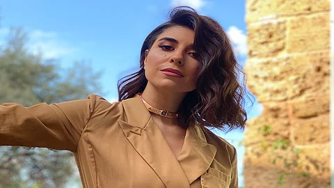 على طريقة أفلام هوليوود.. زينة مكي تتلقى عرض زواج غير تقليدي من نبيل خوري