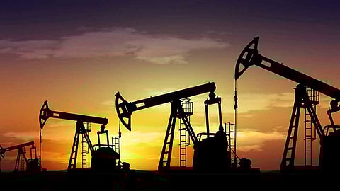 أسعار النفط.. برنت بـ45.03 دولار للبرميل.. وانخفاض الخام الأمريكي