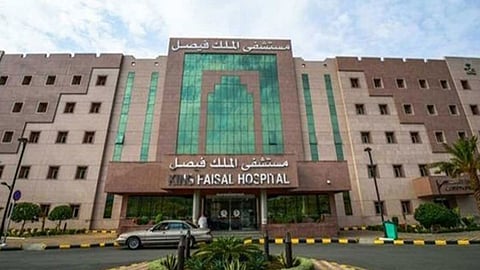 «فيصل التخصصي» يوجه نصيحة هامة لمواجهة الأفكار الانتحارية للمراهقين