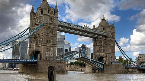 فوضى عارمة في لندن بسبب تعطل جسر البرج الشهير