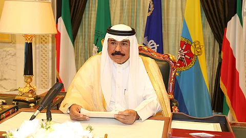 وليّ عهد الكويت يُعلن محاسبة أبناء الأسرة الحاكمة.. ويدعو لاعتماد التدابیر والتشریعات الكفیلة بردع الفاسدین