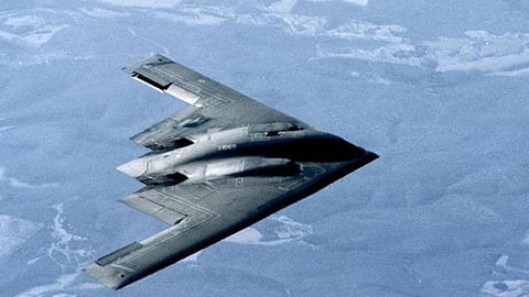 بالصور.. الصين تستنسخ القاذفة الأمريكية الرهيبة.. وتستعد لمواجهة محتملة مع الولايات المتحدة