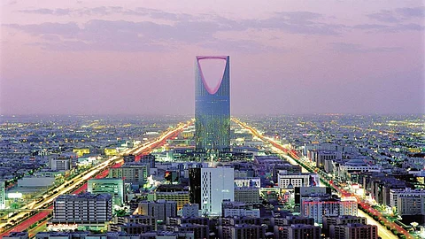 أخبار السعودية اليوم.. طريقة دخول منصة «مدرستي» عبر «توكلنا».. و«الموارد البشرية» توضح شروط استحقاق معاش الضمان الاجتماعي للشباب
