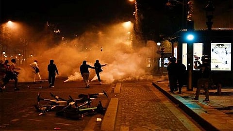 شرطة باريس تلقي القبض على 83 شخصًا في أعمال شغب بعد النهائي الأوروبي