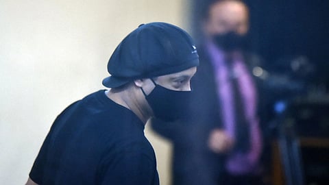 6 أشهر من المعاناة.. رونالدينيو يحط الرحال في ريو دي جانيو