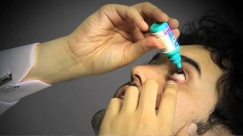 «الغذاء والدواء» تنبِّه إلى الطريقة الصحية لاستخدام قطرات العيون
