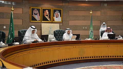 جامعة «المؤسس» و«سدير» توقعان اتفاق تعاون لتطوير منتجات دوائية