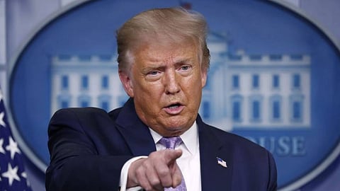 بسبب أعمال الشغب بالمدينة.. ترامب يهاجم عمدة «بروتلاند» ويصفه بالمهرج