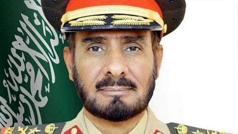 ماذا تعرف عن الفريق الركن مطلق الأزيمع المكلف بمهام قائد القوات المشتركة؟.. تاريخ عسكري حافل بالإنجازات