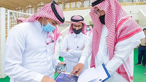 قرارات رادعة من وزير الرياضة بسبب «خلل» مدينة الملك سعود
