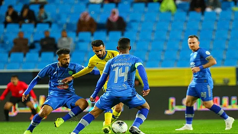 انتفاضة ضمك تهدد الكوماندوز.. وصدام عنيف في الهفوف