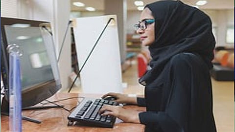 وظائف إدارية شاغرة للنساء في مركز الاتصال بالرياض